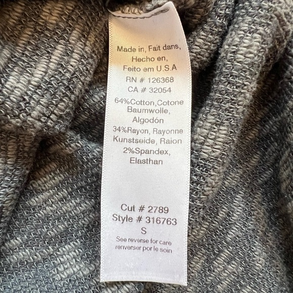 Left of Center Knit High Low Sleeveless Tunic Top - Picture 6 of 7